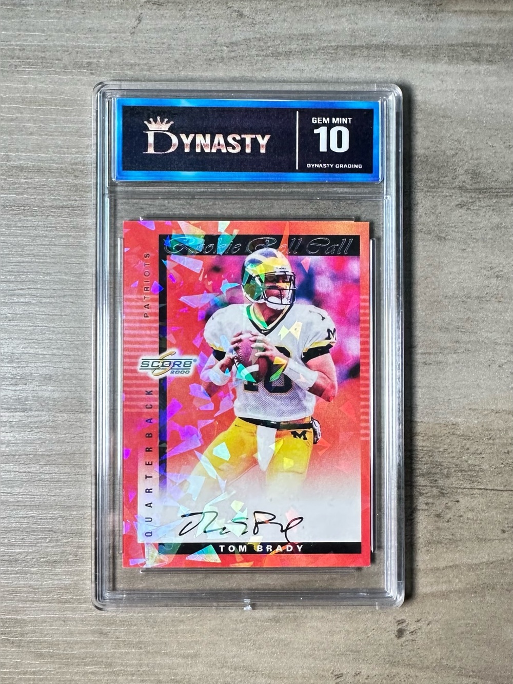 Tom Brady Rookie Gem Mint 10 Autograph 2000 Score #SR41 Holo Novelty Card.